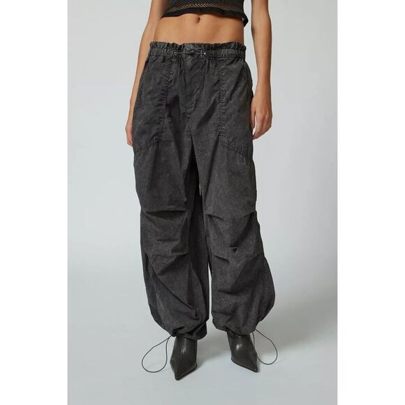 NWT Urban Outfitters Sloan Nylon Baggy Balloon Pant  Small $69 - Picture 1 of 5